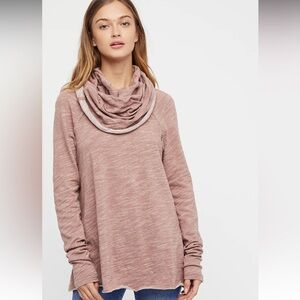 Free People Cocoon Cowl Neck Pullover Sweater Sz M/L Pink Slouchy Knit Beach